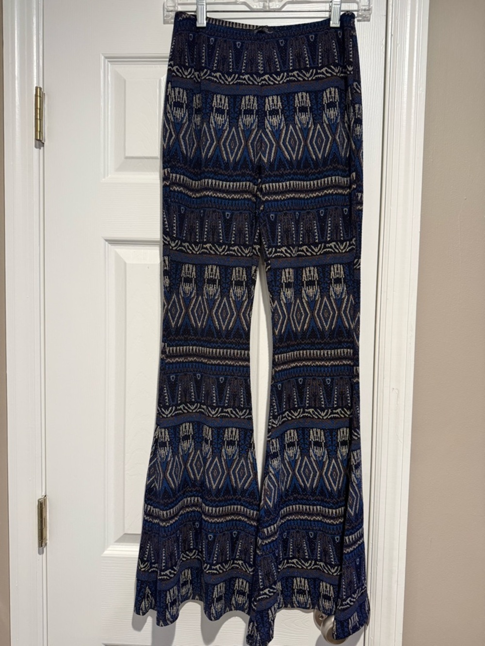 Women's Navy Patterned Glitter Flare Pants